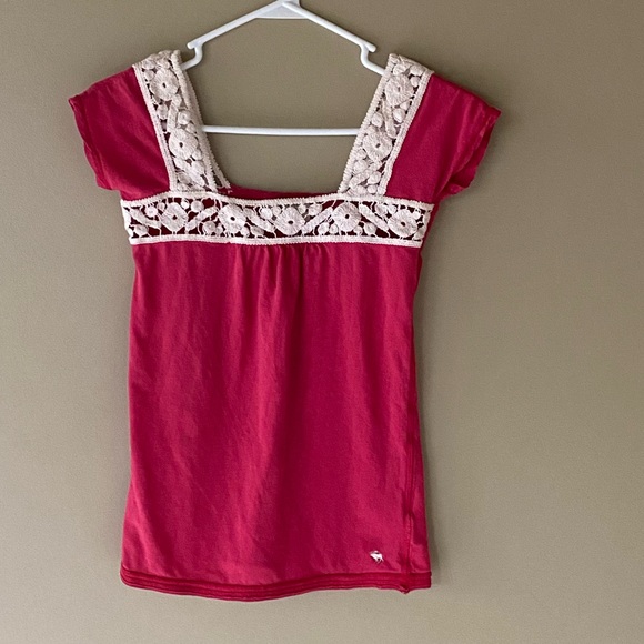 Abercrombie & Fitch Tops - Abercrombie & Fitch Hot Pink Top with Cream Embroidery! Rare! Size XS